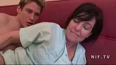 Afspelen Leuke vrouw neukt goed met de mooiste man