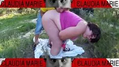 Afspelen De hele lul van deze sexy jonge vrouw komt haar mond binnen