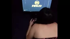 Jouer Une MILF Latina devient mouillée et coquine en jouant à FIFA 22