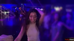 Afspelen Publiek toilet anaal beuken: Katty West neemt het allemaal in een nachtclub
