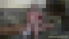 تشغيل تقوم Femdoms المخنثين ببدء اللعب الشرجي مع قضبان اصطناعية في POV
