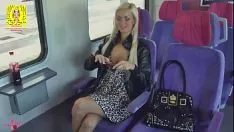 تشغيل فيلم Xxx Sora Se Fute في Autobuz في الأماكن العامة
